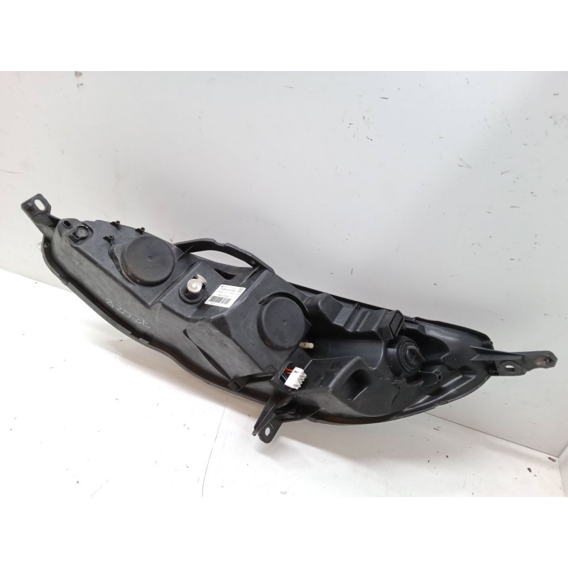 Recambio de faro derecho para peugeot 407 (6d_) 2.0 hdi 135 (6drhrh, 6drhre, 6drhrg, 6drhrj) referencia OEM IAM   