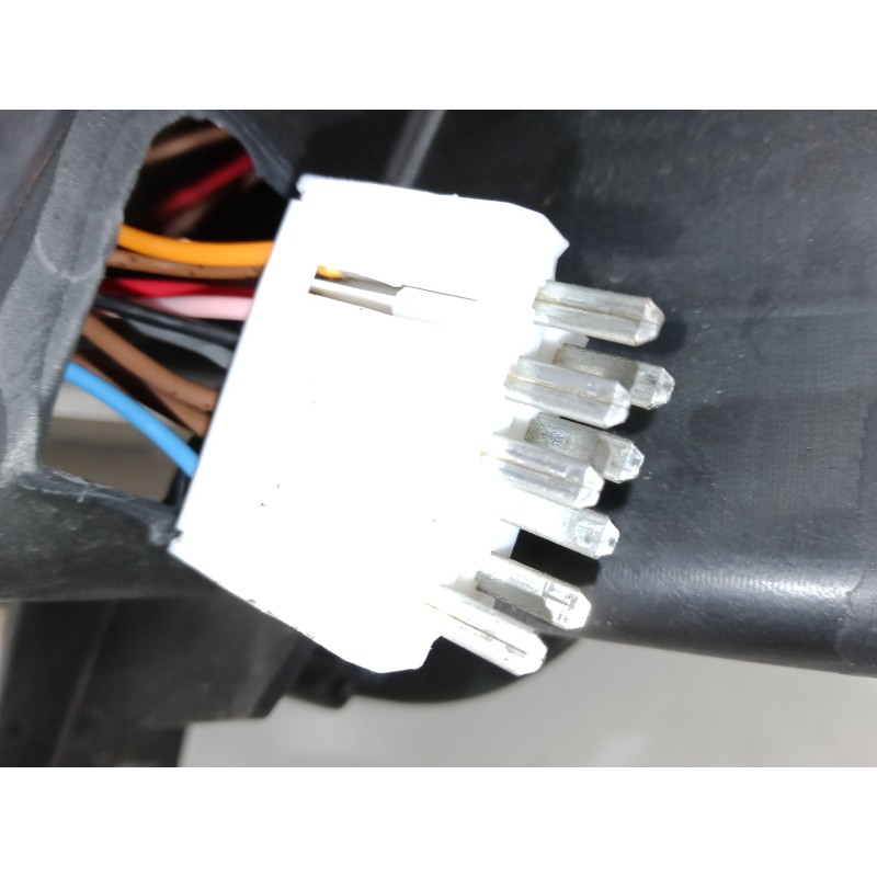 Recambio de faro derecho para peugeot 407 (6d_) 2.0 hdi 135 (6drhrh, 6drhre, 6drhrg, 6drhrj) referencia OEM IAM   