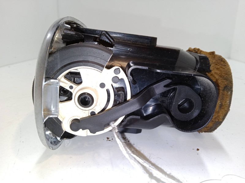 Recambio de aireador central izquierdo para citroën c3 picasso (sh_) 1.4 vti 95 referencia OEM IAM    Recambio de aireador central izquierdo para citroën c3 picasso (sh_) 1.4 vti 95 referencia OEM IAM