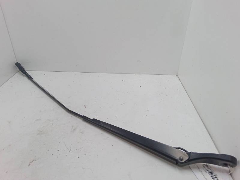 BRAZO LIMPIA DELANTERO IZQUIERDO 