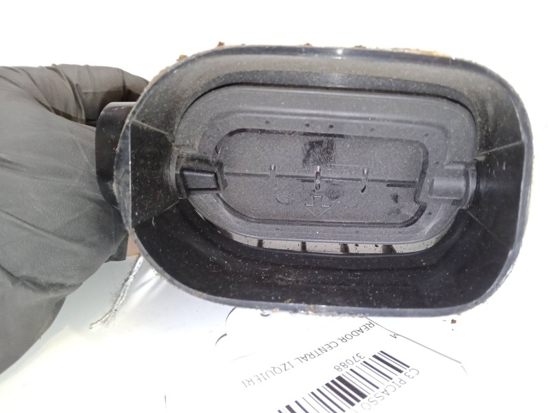 Recambio de aireador central izquierdo para citroën c3 picasso (sh_) 1.4 vti 95 referencia OEM IAM    Recambio de aireador central izquierdo para citroën c3 picasso (sh_) 1.4 vti 95 referencia OEM IAM