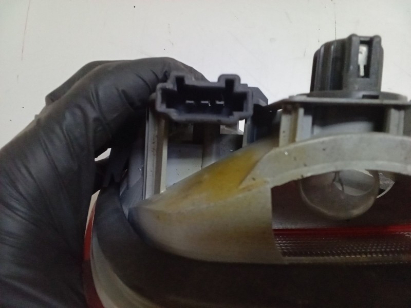 Recambio de piloto trasero derecho para mercedes-benz clase-e caja/chasis (vf210) e 290 td (210.617) referencia OEM IAM   