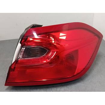 PILOTO TRASERO DERECHO H1BB13404AH 
