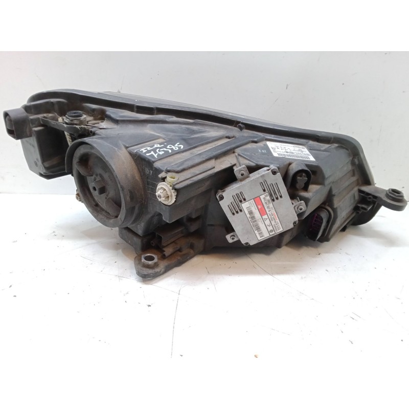 Recambio de faro izquierdo xenon para skoda superb iii station wagon (3v5) 2.0 tdi referencia OEM IAM 3V1941015A  