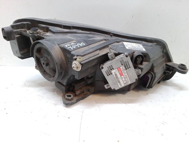 Recambio de faro izquierdo xenon para skoda superb iii station wagon (3v5) 2.0 tdi referencia OEM IAM 3V1941015A  