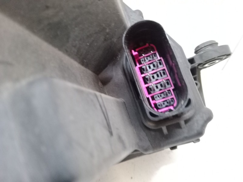 Recambio de faro izquierdo xenon para skoda superb iii station wagon (3v5) 2.0 tdi referencia OEM IAM 3V1941015A  