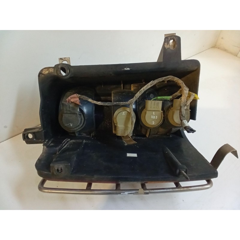 Recambio de piloto trasero derecho para jeep grand cherokee i (zj, zg) 2.5 td 4x4 (z) referencia OEM IAM    Recambio de piloto trasero derecho para jeep grand cherokee i (zj, zg) 2.5 td 4x4 (z) referencia OEM IAM