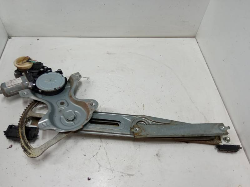 ELEVALUNAS ELECTRICO DELANTERO IZQUIERDO 8572002230 