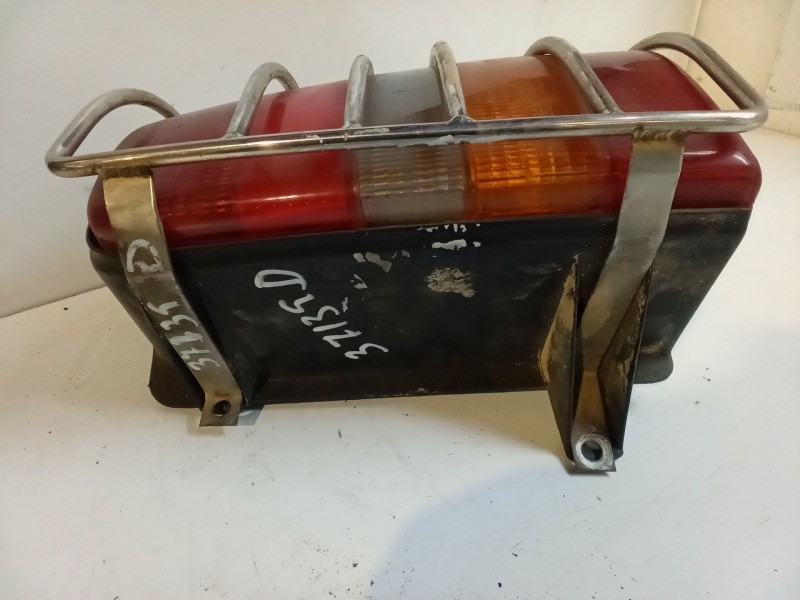 Recambio de piloto trasero derecho para jeep grand cherokee i (zj, zg) 2.5 td 4x4 (z) referencia OEM IAM    Recambio de piloto trasero derecho para jeep grand cherokee i (zj, zg) 2.5 td 4x4 (z) referencia OEM IAM