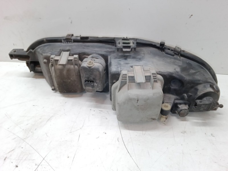 Recambio de faro derecho para fiat marea weekend (185_) 1.8 115 16v referencia OEM IAM   