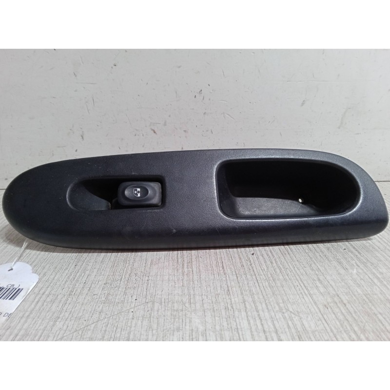 Recambio de mando elevalunas delantero derecho para renault clio ii (bb_, cb_) 1.4 (b/cb0c, b/cb0s) referencia OEM IAM   