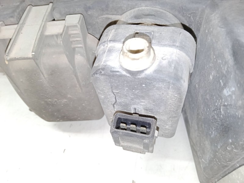 Recambio de faro derecho para fiat marea weekend (185_) 1.8 115 16v referencia OEM IAM   