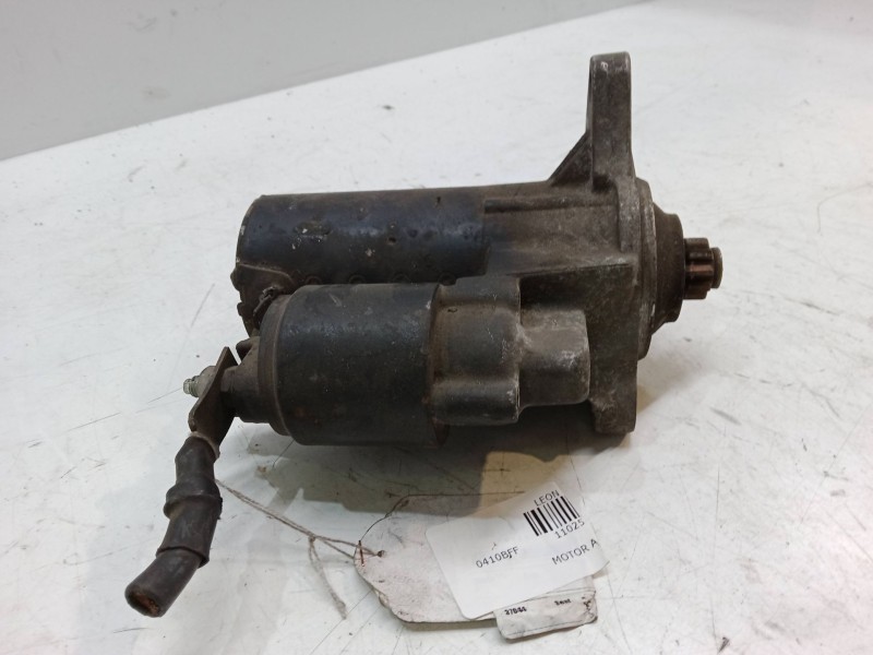 Recambio de motor arranque para seat leon (1m1) 1.6 referencia OEM IAM 020911023F  0001121008