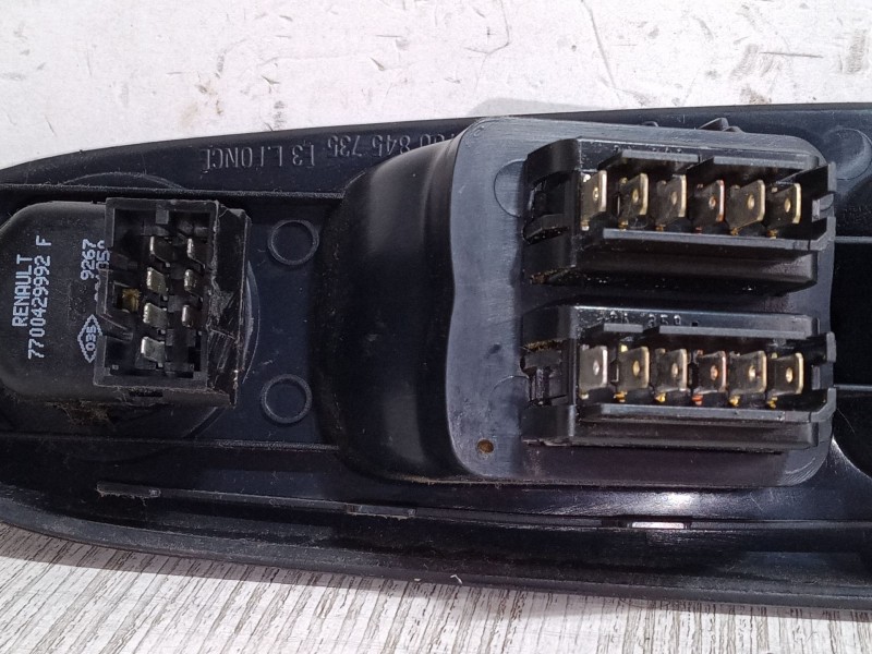 Recambio de mando elevalunas delantero izquierdo para renault clio ii (bb_, cb_) 1.4 (b/cb0c, b/cb0s) referencia OEM IAM   