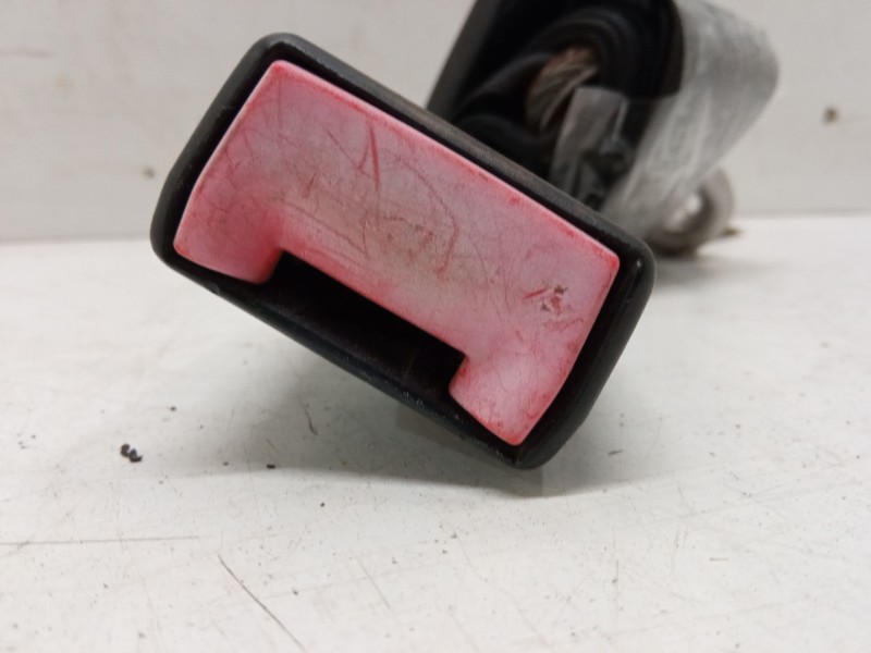 Recambio de anclaje cinturon trasero derecho para skoda fabia i (6y2) 1.4 16v referencia OEM IAM   