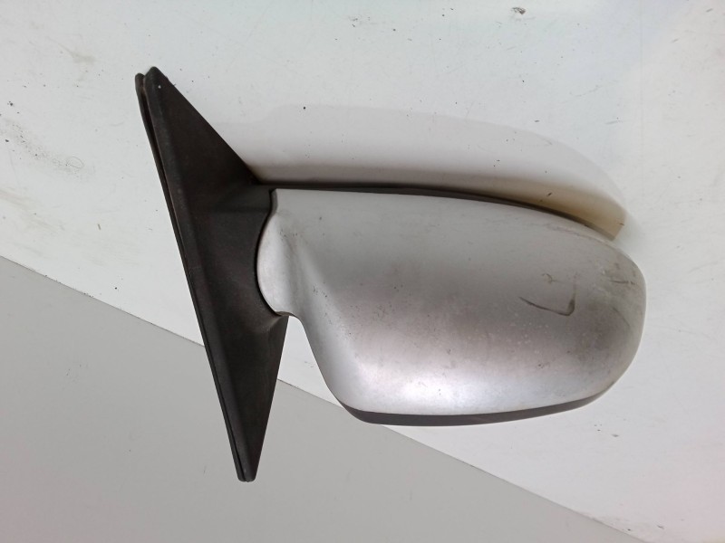 Recambio de retrovisor electrico derecho para hyundai elantra iii sedán (xd) 1.6 referencia OEM IAM   