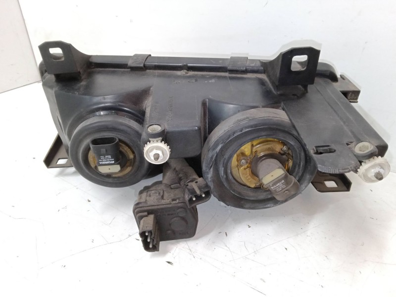 Recambio de faro derecho para bmw 3 compact (e36) 316 i referencia OEM IAM    Recambio de faro derecho para bmw 3 compact (e36) 316 i referencia OEM IAM