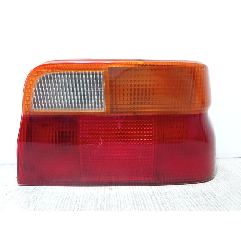 Recambio de piloto trasero derecho para ford orion iii (gal) 1.6 i 16v referencia OEM IAM   
