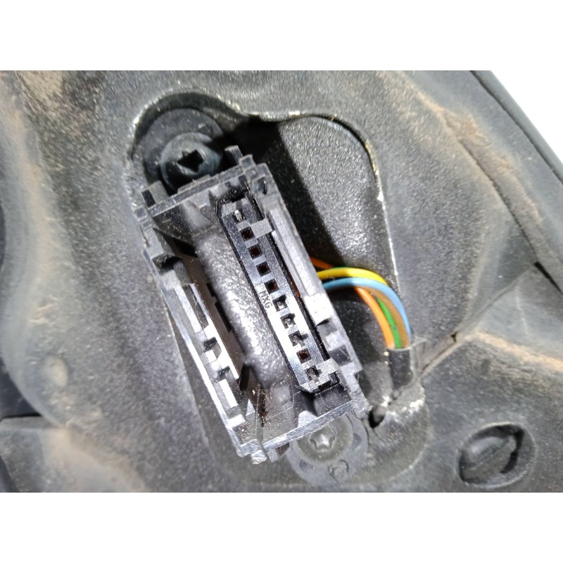 Recambio de retrovisor electrico izquierdo para renault clio ii (bb_, cb_) 1.4 (b/cb0c, b/cb0s) referencia OEM IAM   