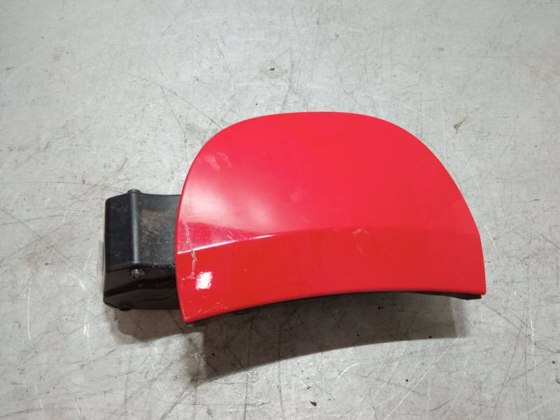 TAPA EXTERIOR COMBUSTIBLE 