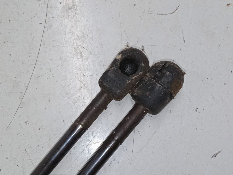 Recambio de amortiguadores capo para hyundai santa fé i (sm) 2.0 crdi referencia OEM IAM   