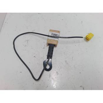 ANCLAJE CINTURON DELANTERO IZQUIERDO 