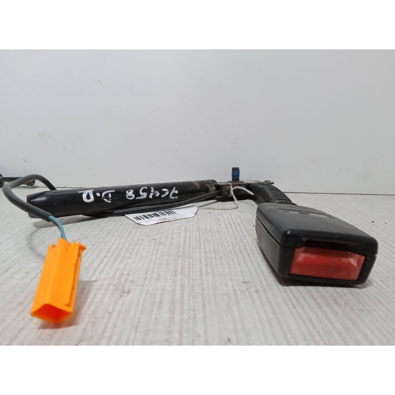 Recambio de anclaje con pretensor delantero derecho para ford fiesta v (jh_, jd_) 1.4 16v referencia OEM IAM   