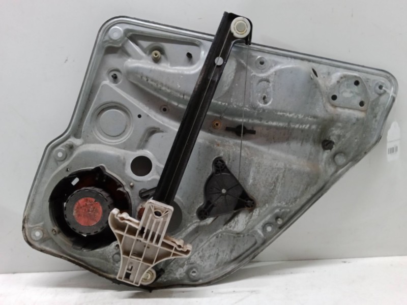 Recambio de elevalunas electrico trasero izquierdo para volkswagen golf iv (1j1) 1.9 tdi referencia OEM IAM   