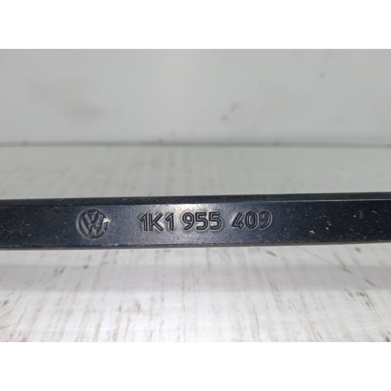 Recambio de brazo limpia delantero izquierdo para volkswagen golf v (1k1) 1.9 tdi referencia OEM IAM 1K1955409   Recambio de brazo limpia delantero izquierdo para volkswagen golf v (1k1) 1.9 tdi referencia OEM IAM 1K1955409