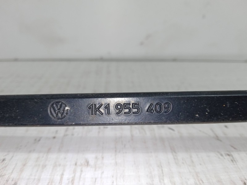 Recambio de brazo limpia delantero izquierdo para volkswagen golf v (1k1) 1.9 tdi referencia OEM IAM 1K1955409   Recambio de brazo limpia delantero izquierdo para volkswagen golf v (1k1) 1.9 tdi referencia OEM IAM 1K1955409