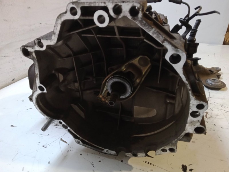 Recambio de caja de cambios manual 6 velocidades para audi a4 b7 descapotable (8he) 2.0 tdi referencia OEM IAM ZML01X301211CSH  