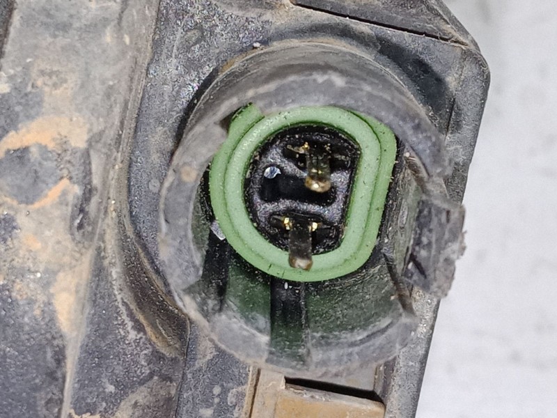 Recambio de faro antiniebla izquierdo para renault clio ii (bb_, cb_) 1.4 (b/cb0c, b/cb0s) referencia OEM IAM   