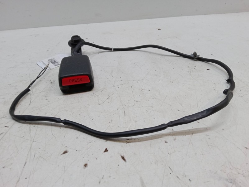 Recambio de anclaje cinturon delantero derecho para nissan note (e11, ne11) 1.5 dci referencia OEM IAM   