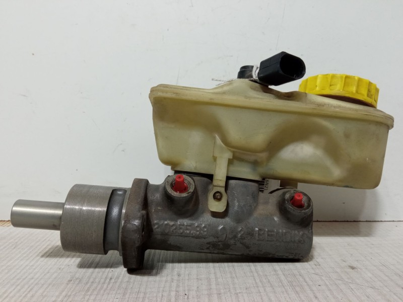 Recambio de bomba freno para volkswagen polo (6n2) 1.4 referencia OEM IAM 210255.99  