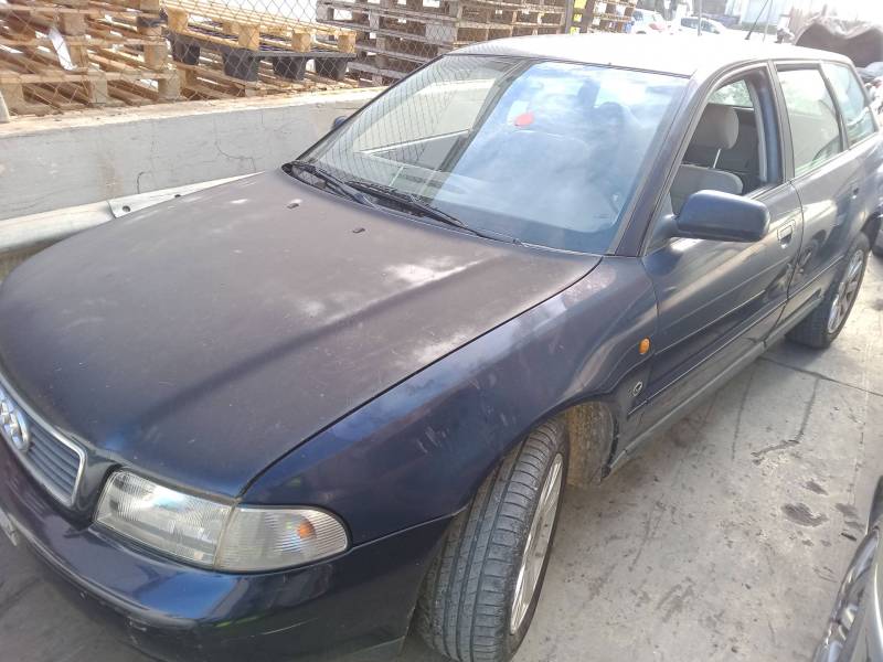 AUDI A4 B5 AVANT (8D5)