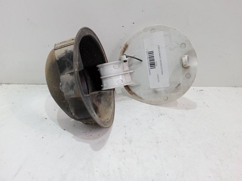 Recambio de tapa exterior combustible para fiat grande punto van (199_) 1.3 jtd multijet (199cxc1a) referencia OEM IAM   