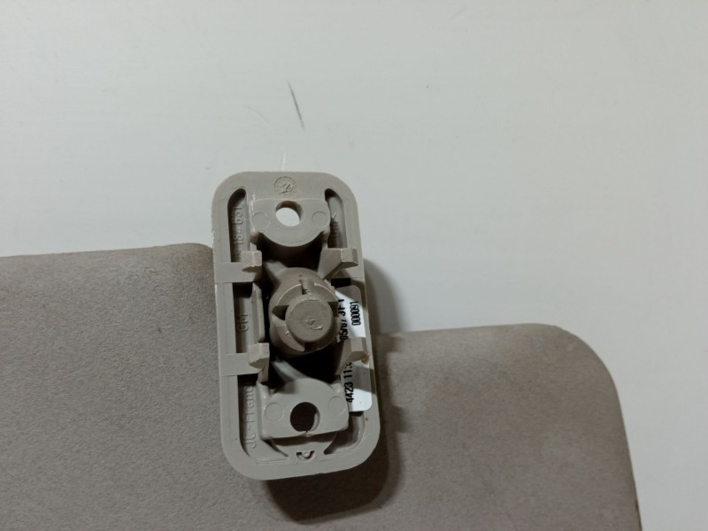 Recambio de parasol izquierdo para opel combo tour 1.7 cdti 16v referencia OEM IAM   