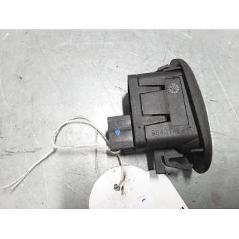 MANDO ELEVALUNAS DELANTERO DERECHO 96401469XT 