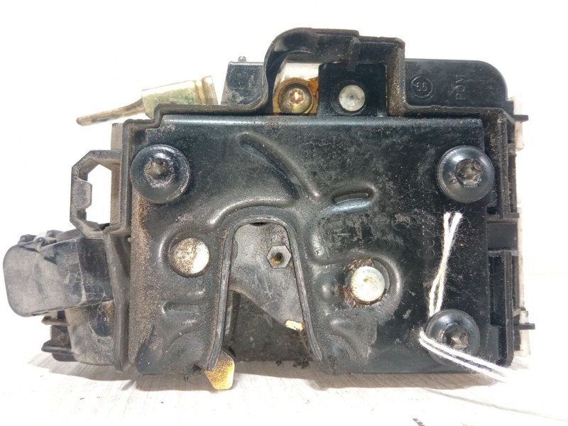 Recambio de cerradura puerta delantera derecha para volkswagen polo (6n2) 1.4 referencia OEM IAM ZSB6N1837016E   Recambio de cerradura puerta delantera derecha para volkswagen polo (6n2) 1.4 referencia OEM IAM ZSB6N1837016E