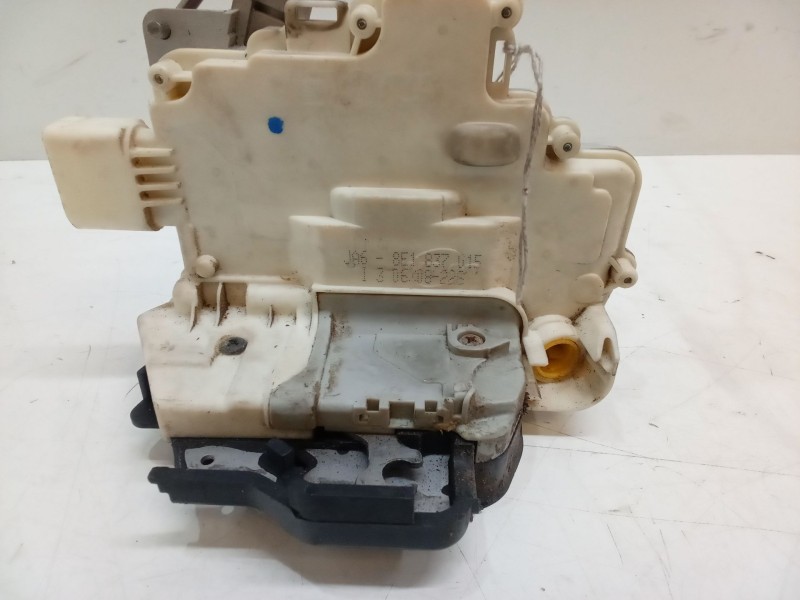 Recambio de cerradura puerta delantera izquierda para audi a4 b7 descapotable (8he) 2.0 tdi referencia OEM IAM    Recambio de cerradura puerta delantera izquierda para audi a4 b7 descapotable (8he) 2.0 tdi referencia OEM IAM