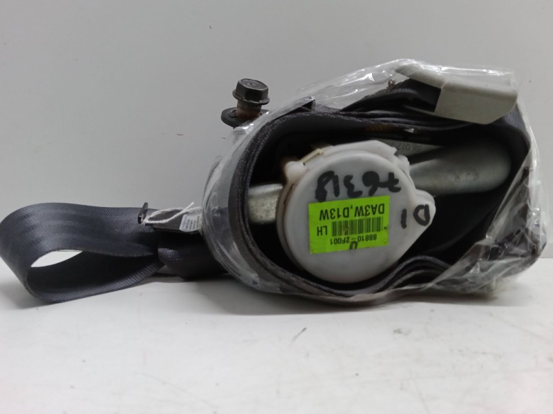 Recambio de cinturon con pretensor delantero izquierdo para kia cerato i hatchback (ld) 1.6 referencia OEM IAM   