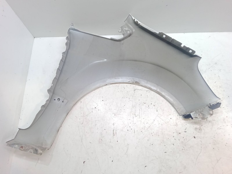 Recambio de aleta delantera izquierda para ford galaxy ii (wa6) 2.0 tdci referencia OEM IAM   