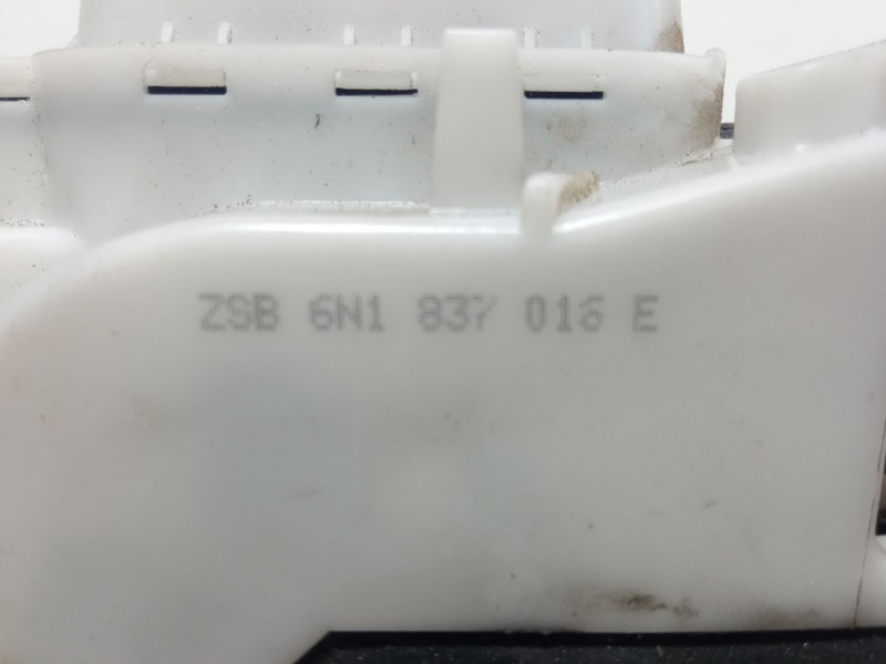 Recambio de cerradura puerta delantera derecha para volkswagen polo (6n2) 1.4 referencia OEM IAM ZSB6N1837016E  