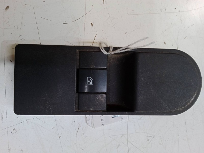 Recambio de mando elevalunas delantero derecho para opel zafira b furgoneta/monovolumen (a05) 1.9 cdti van (m75) referencia OEM 