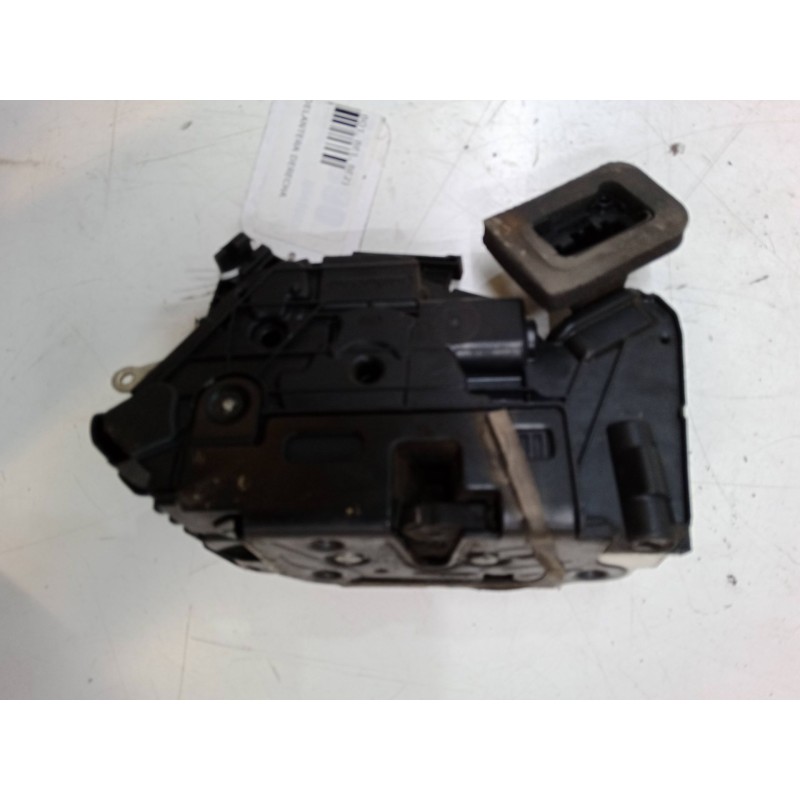 Recambio de cerradura puerta delantera derecha para volkswagen golf vii (5g1, bq1, be1, be2) 1.6 tdi referencia OEM IAM 5K183701