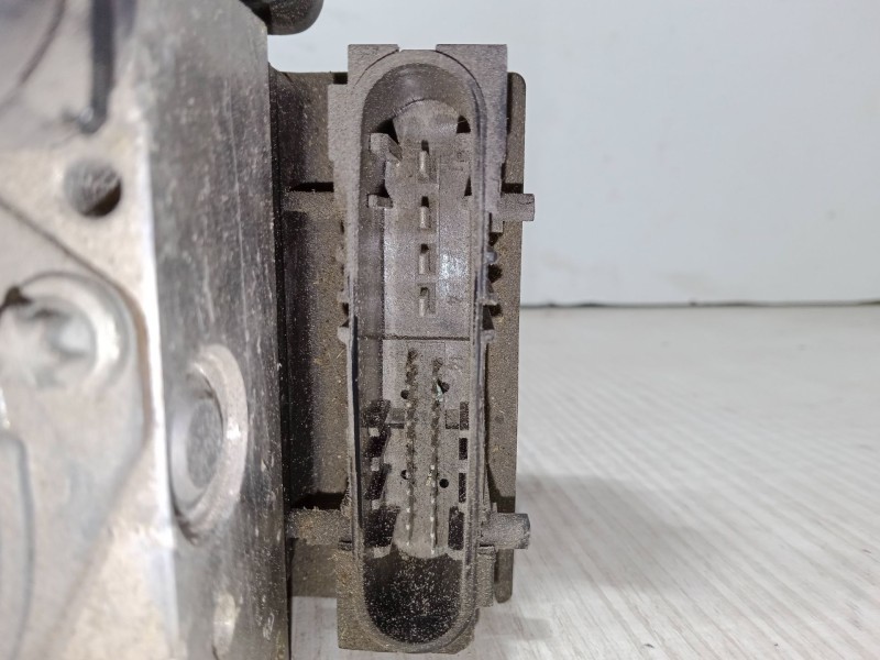 Recambio de abs para dacia sandero 1.2 16v referencia OEM IAM 476604621R  0265232718