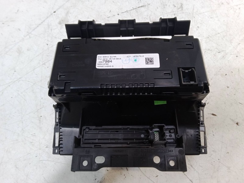 Recambio de pantalla interior reloj para opel astra j (p10) 1.6 (68) referencia OEM IAM 13267984  565412769