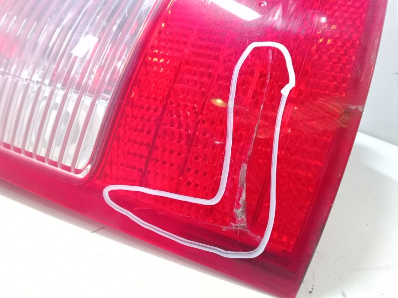 Recambio de piloto trasero izquierdo para fiat panda / panda classic (169_) 1.1 (169.axa1a) referencia OEM IAM 51705459  