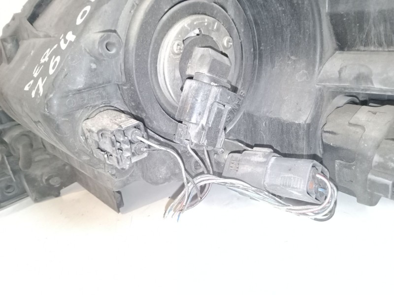 Recambio de faro derecho para mazda 5 (cr19) 2.0 cd (cr19) referencia OEM IAM 00HR00DCPL  