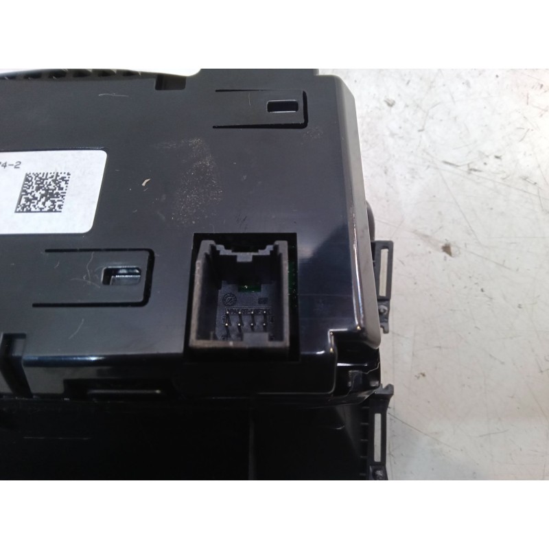 Recambio de pantalla interior reloj para opel astra j (p10) 1.6 (68) referencia OEM IAM 13267984  565412769